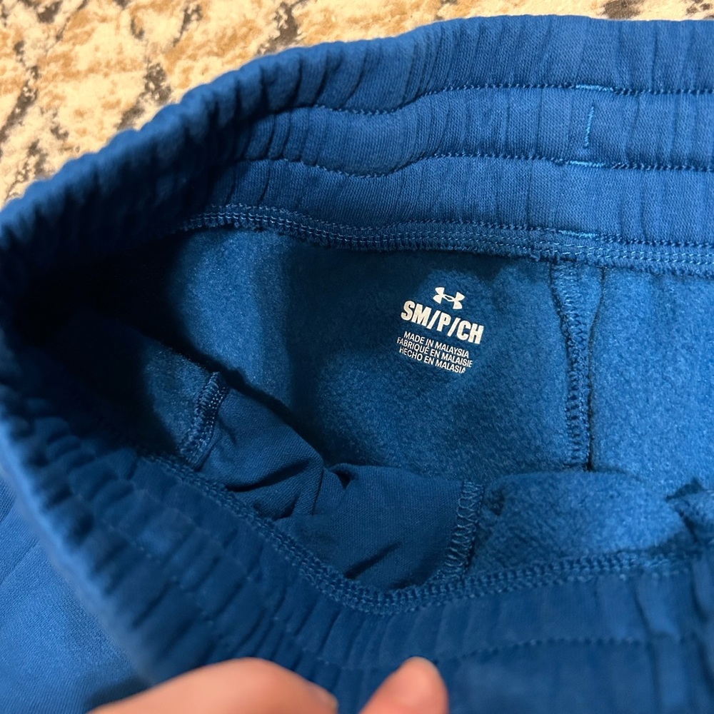 Women’s royal blue under armour joggers - Picture 2 of 3